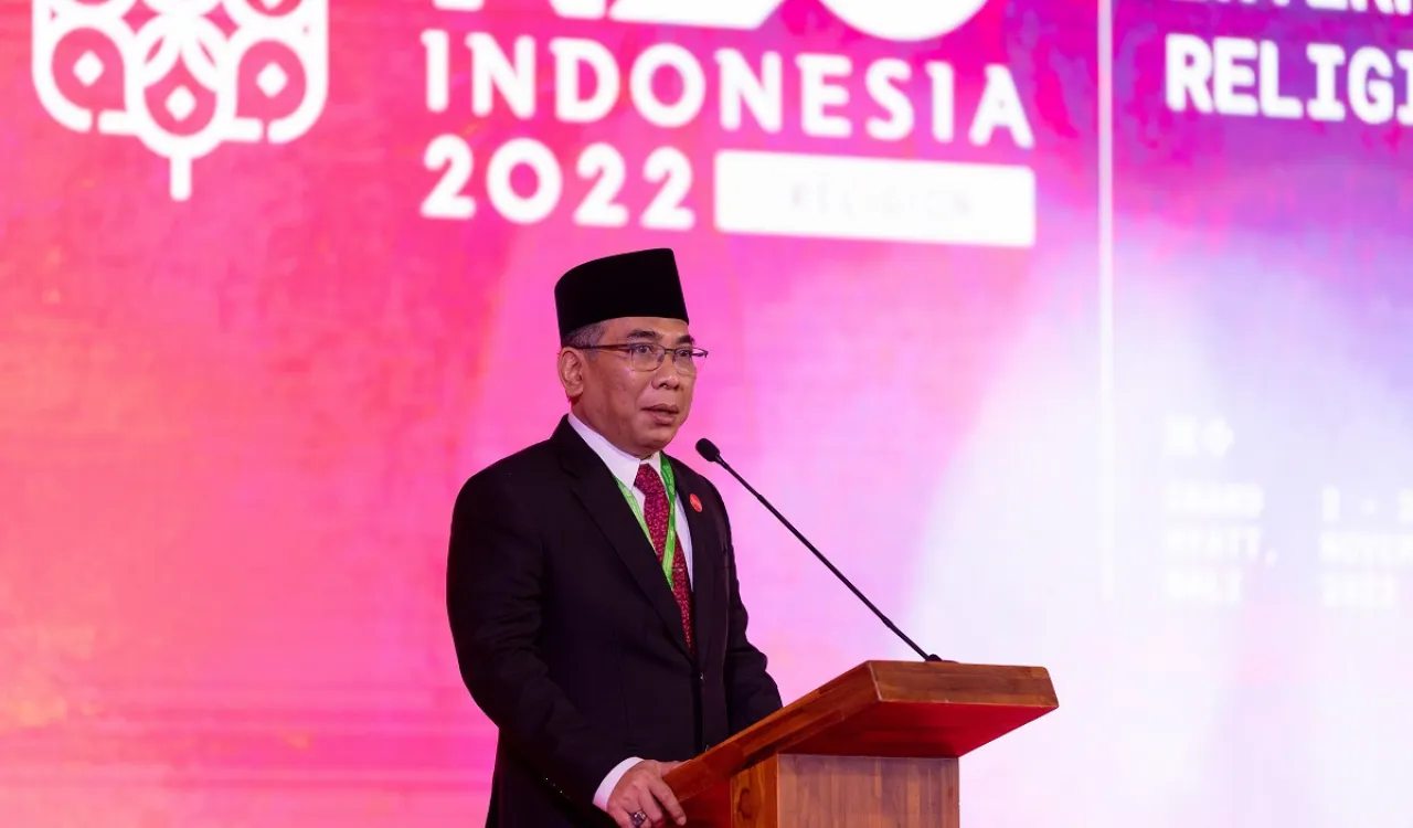 معالي الرئيس العام لهيئة نهضة العلماء في إندونيسيا الشيخ يحيى خليل ثقوف، في الجلسة الافتتاحية لأعمال القمة الدينية لمجموعة العشرين: