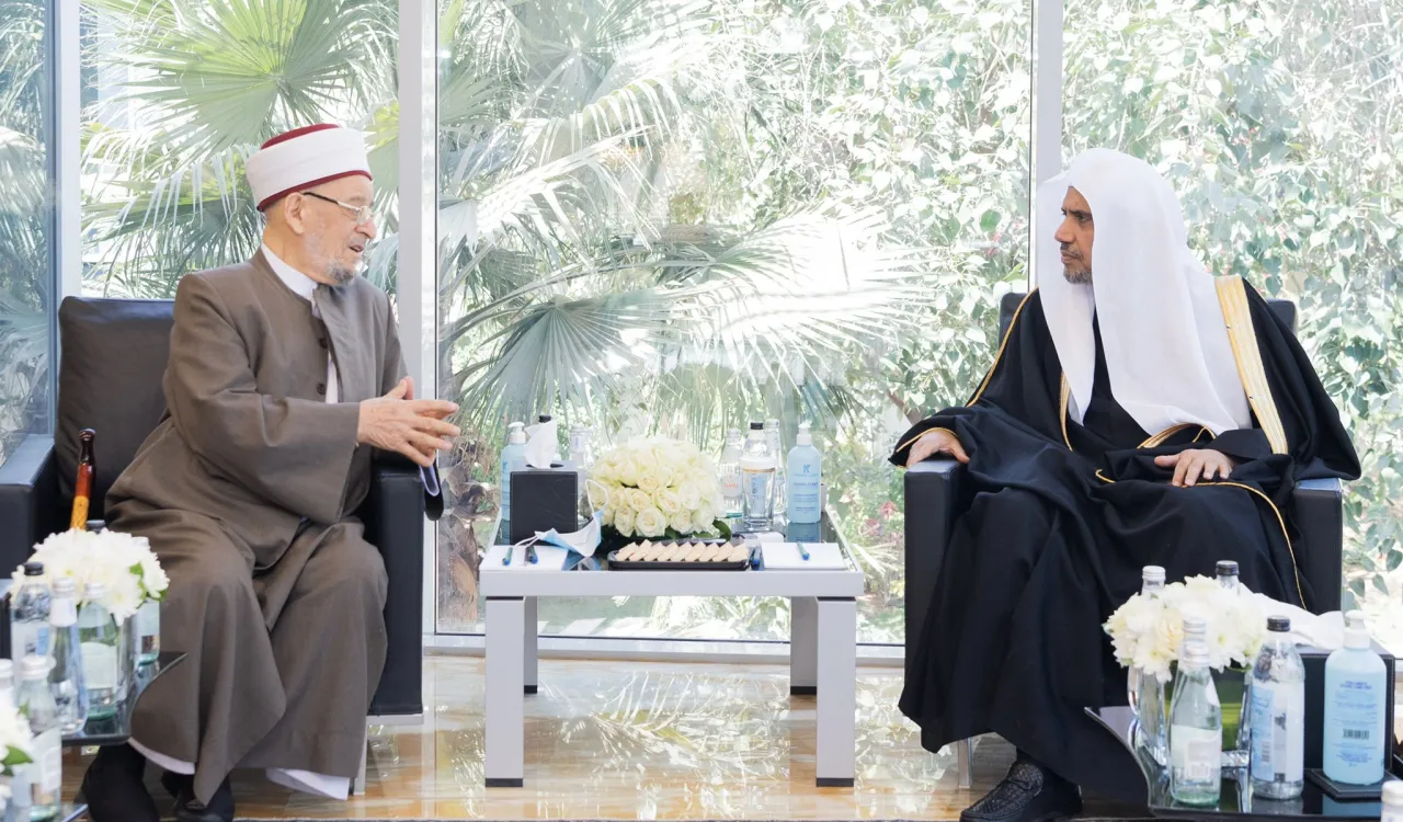 H.E. Dr. Mohammad Alissa receives His Eminence Dr. Ahmed Al-Taha, head of the Iraqi Fiqh Council