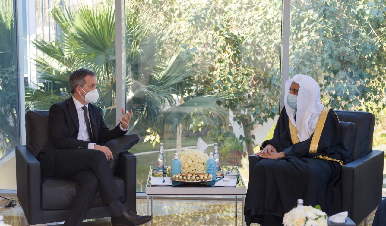 ‏استقبل معالي الأمين العام لـ رابطة العالم الإسلامي‬⁩ الشيخ د. محمد العيسى‬⁩ سفير جمهورية البرازيل الاتحادية في المملكة السيد مارسيلو سوزا ديلا نينا