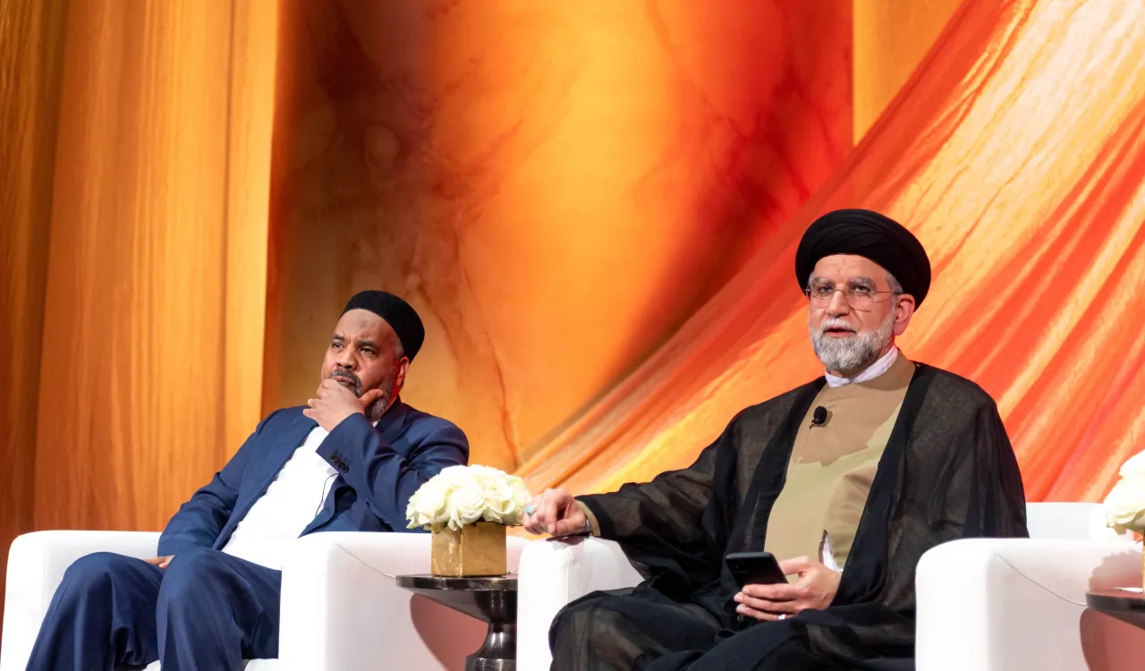 ‏من حلقة نقاش فضيلة السيد محمد باقر الكشميري، وفضيلة الإمام محمد ماجد، في ملتقى: “القيادات الإسلامية بأمريكا الشمالية والجنوبية”