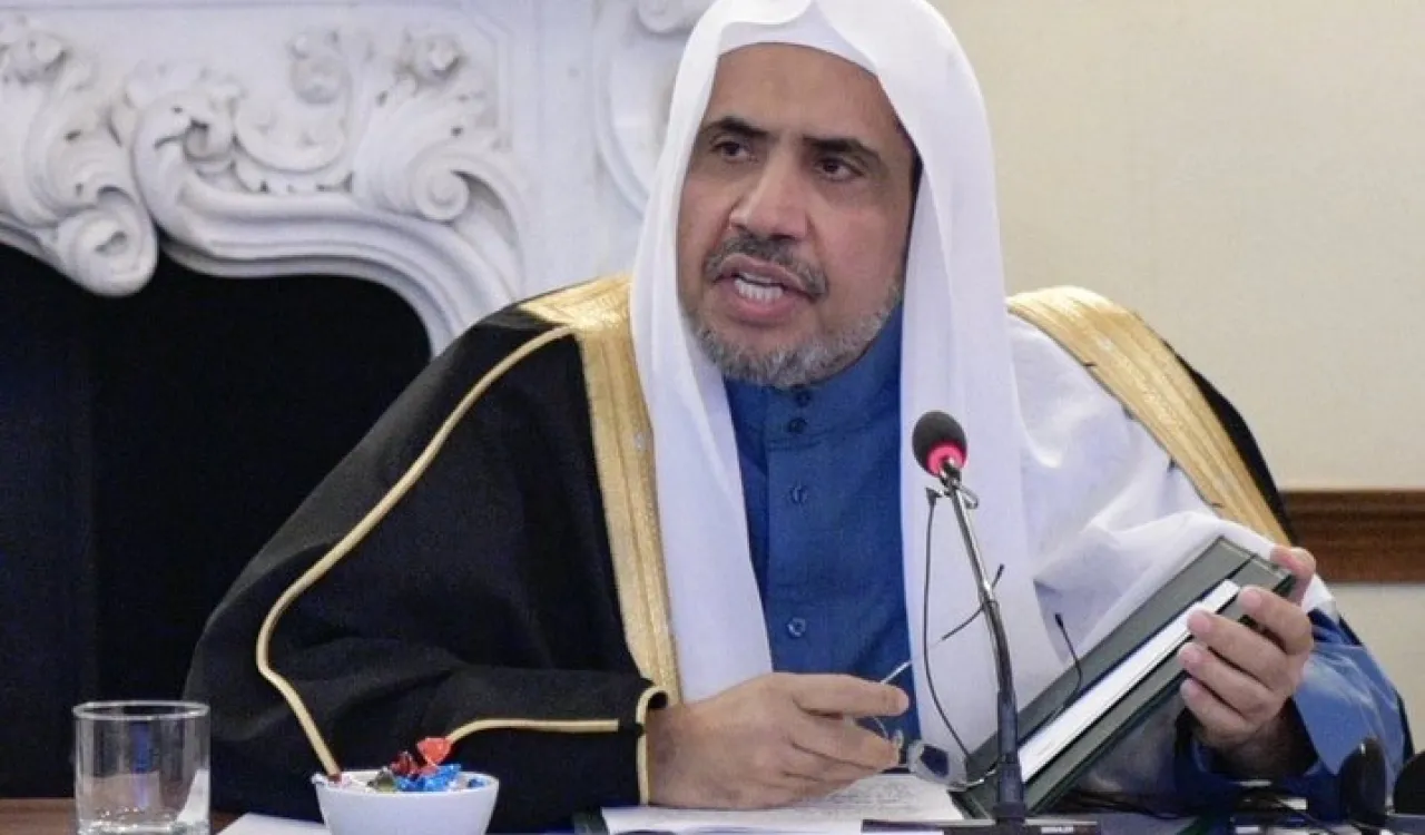 معالي الشيخ د.محمد العيسى⁩ في ملتقى: "ويلتون بارك" بالمملكة المتحدة حول موضوع المواطنة الشاملة:  ‏(سلبية الوعي بحتمية الاختلاف باعتباره قدراً كونياً وبضرورة وئام التنوع الديني والإثني تُهدد شمولية المواطنة ... والمواثيق التنظيرية أدلة إرشادية مجردة تتطلب برامجَ عمليةً فاعلة).