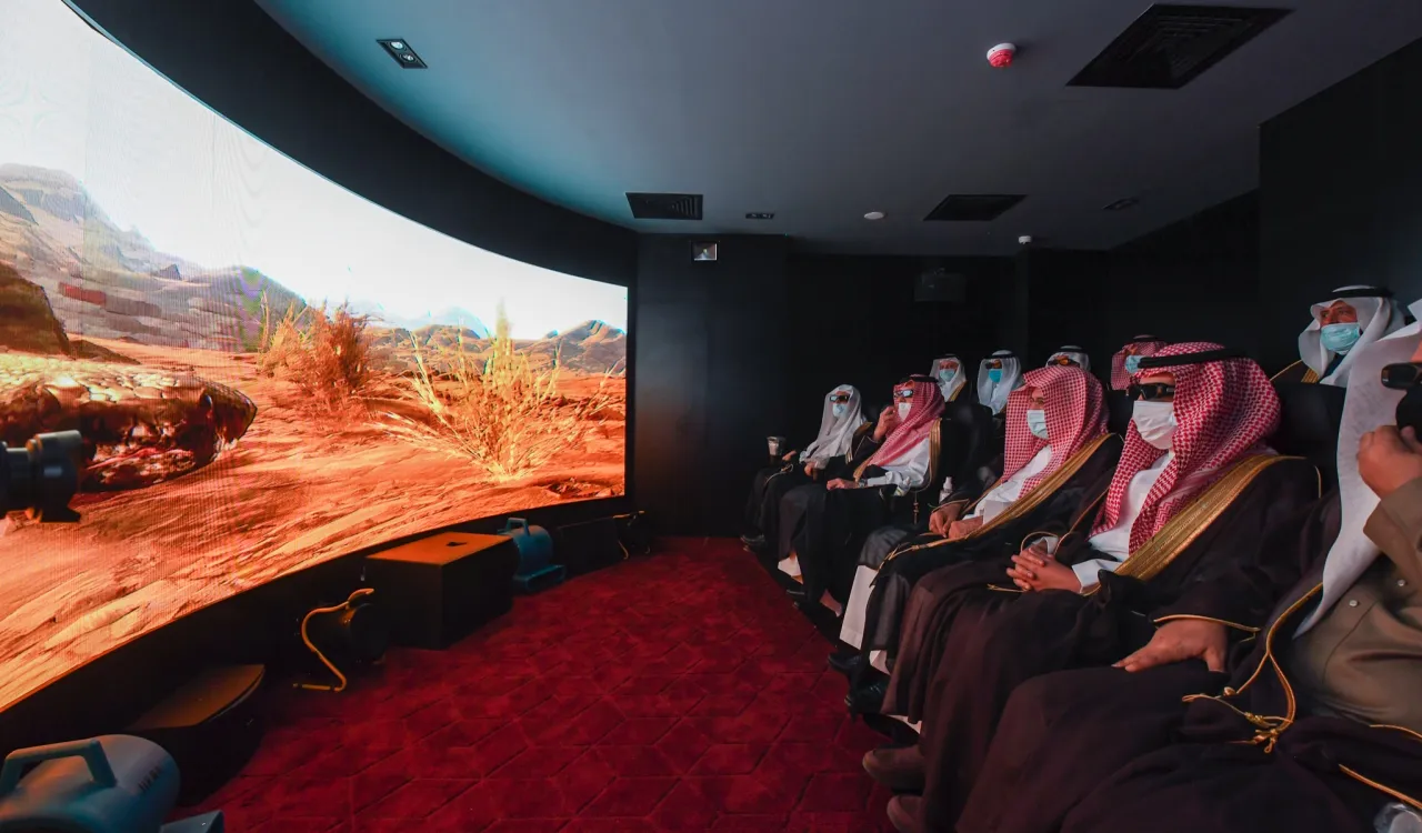 راہِ سید المرسلین سارے عالم تک جدید ترین  ٹیکنالوجی کے ذریعے پہنچانے کے لئے، سیرت طیبہ کا سفر اپنے ہیڈ کوارٹر مدینہ منورہ سے شروع ہوگیا ہے