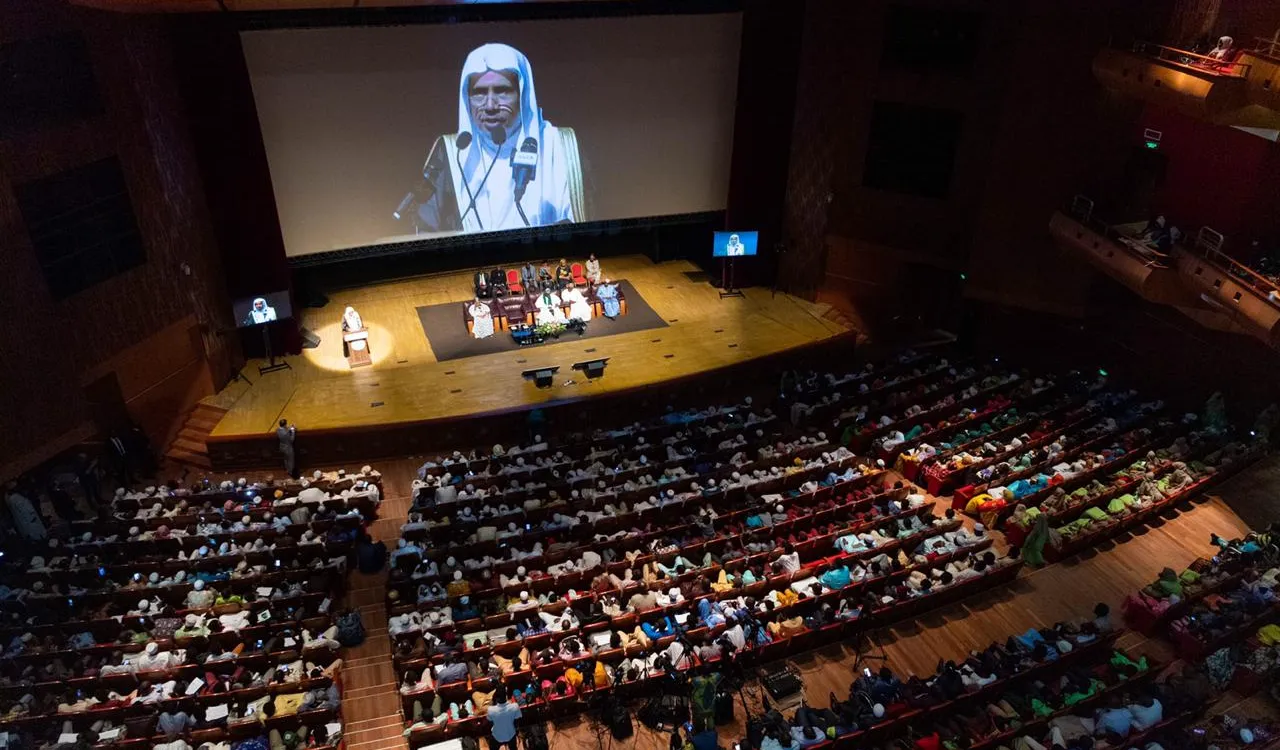 الرئيس مكي سال يثمن جهود الرابطة في افريقيا وريادتها الإسلامية