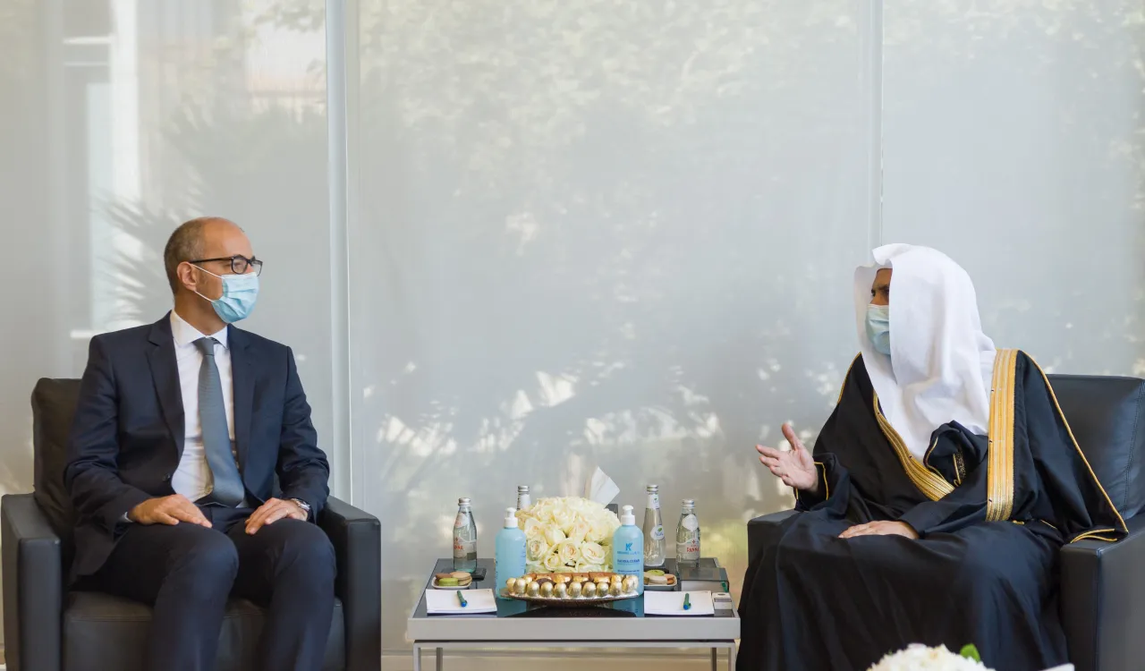 معالي الشيخ د محمد العيسى‬⁩ يستقبل اليوم مدير الشؤون السياسية والأمنية بالحكومة الفرنسية السيد فيليب إيريرا