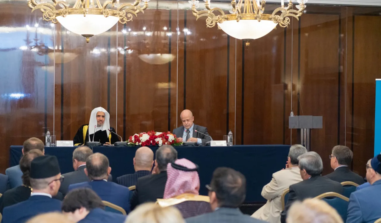 ‏تم تسليم الدكتوراة الفخرية لمعالي الشيخ د. ⁧محمد العيسى⁩  بحضور ممثلي الرئاسة الروسية ومجلسي الدوما والشيوخ وعدد من أعضاء السلك الدبلوماسي