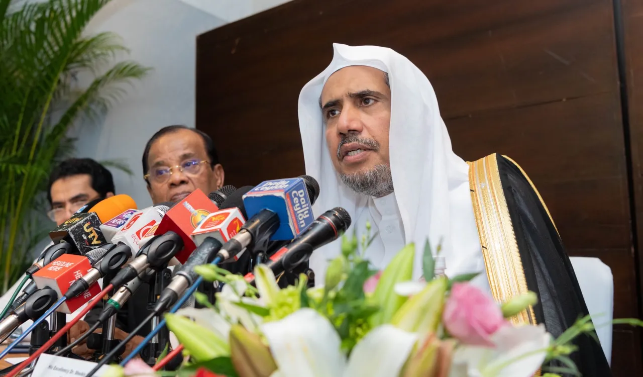 كولمبو⁩ حکومت نےعزت مآب شیخ ڈاکٹر ⁧محمد العيسى⁩ کے لئے پریس کانفرنس منعقد کی