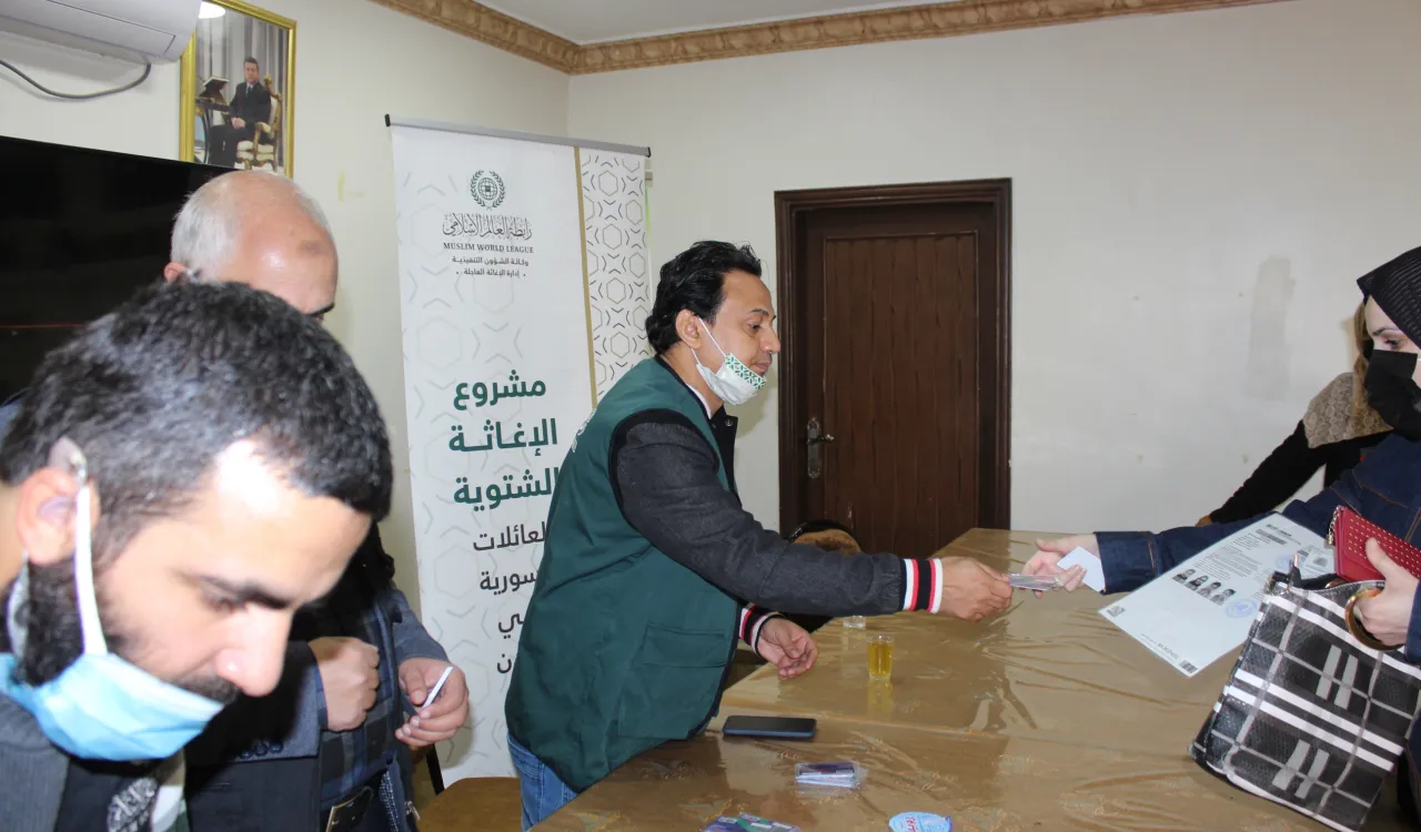 رابطہ عالم اسلامی کا شدید سردی کی لہر اور برفباری سے بچنے کے لئے”شامی“ اور ”دیگر“ پناہ گزینوں کے لئے موسم سرما کا امدادی منصوبہ مکمل