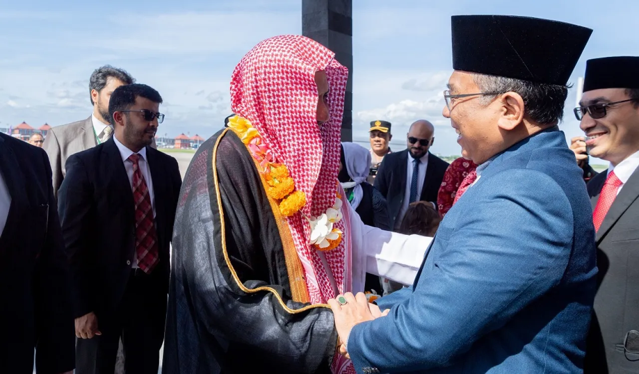 Mohammad Alissa est arrivé à Bali, lieu du Sommet du G20 de cette année pour présider le Sommet du Groupe des   Religions SommetR20. Il a été reçu par le Gouverneur de Bali