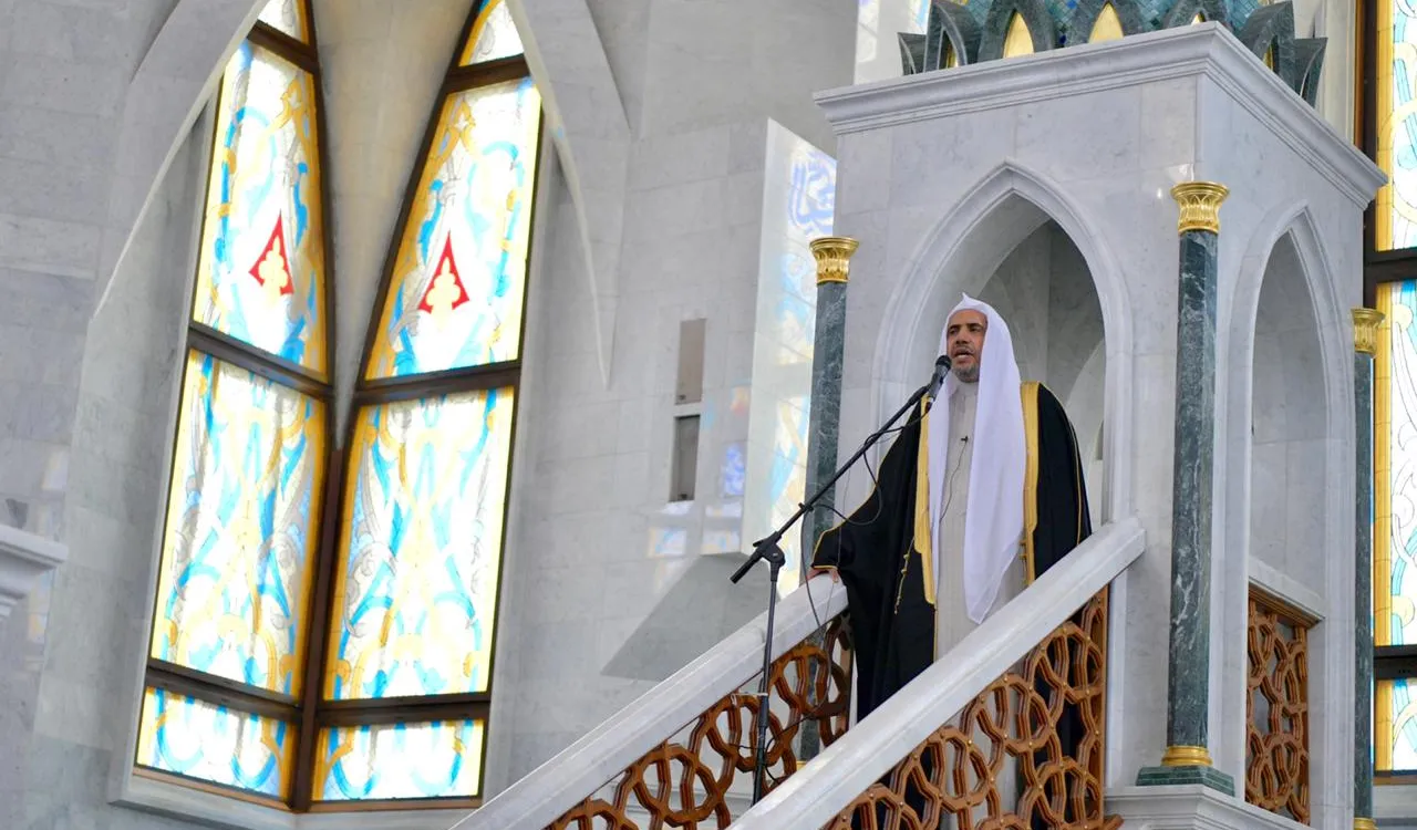 د.العيسى خطيباً في الجامع الكبير بقازان: وعي المسلم يهزم "بروبقاندا" التطرف