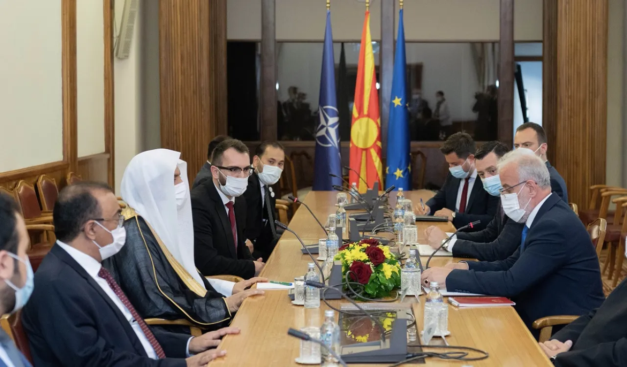 شمالی مقدونیہ کے اسپیکر ڈاکٹر طلعت شافیری نےآج عزت مآب شیخ ڈاکٹر محمد العیسی کا پارلیمنٹ ہاؤس میں خیر مقدم کیا