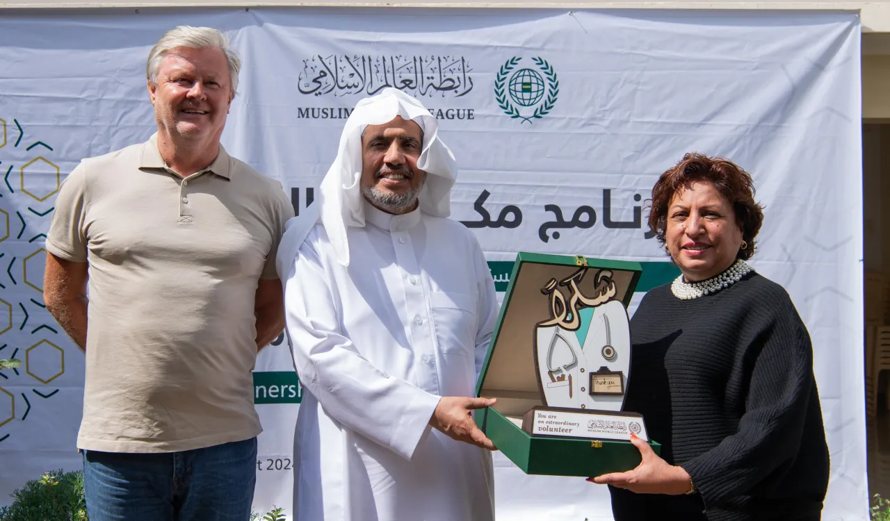 الشيخ د.العيسى يتفقد عدداً من المشاريع في كينيا.. ويعلن تكفُّلَ الرابطةِ بنسب الاحتياج اللازم من الطاقة الشمسية