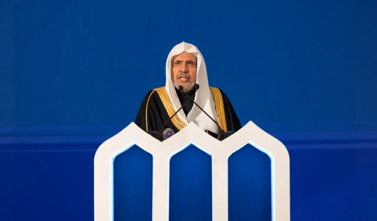 معالي الأمين العام ، رئيس هيئة علماء المسلمين، فضيلة الشيخ د.⁧‫محمد العيسى‬⁩‬⁩ في الجلسة الافتتاحية لمؤتمر ⁧‫بناء الجسور بين المذاهب‬⁩ الإسلامية