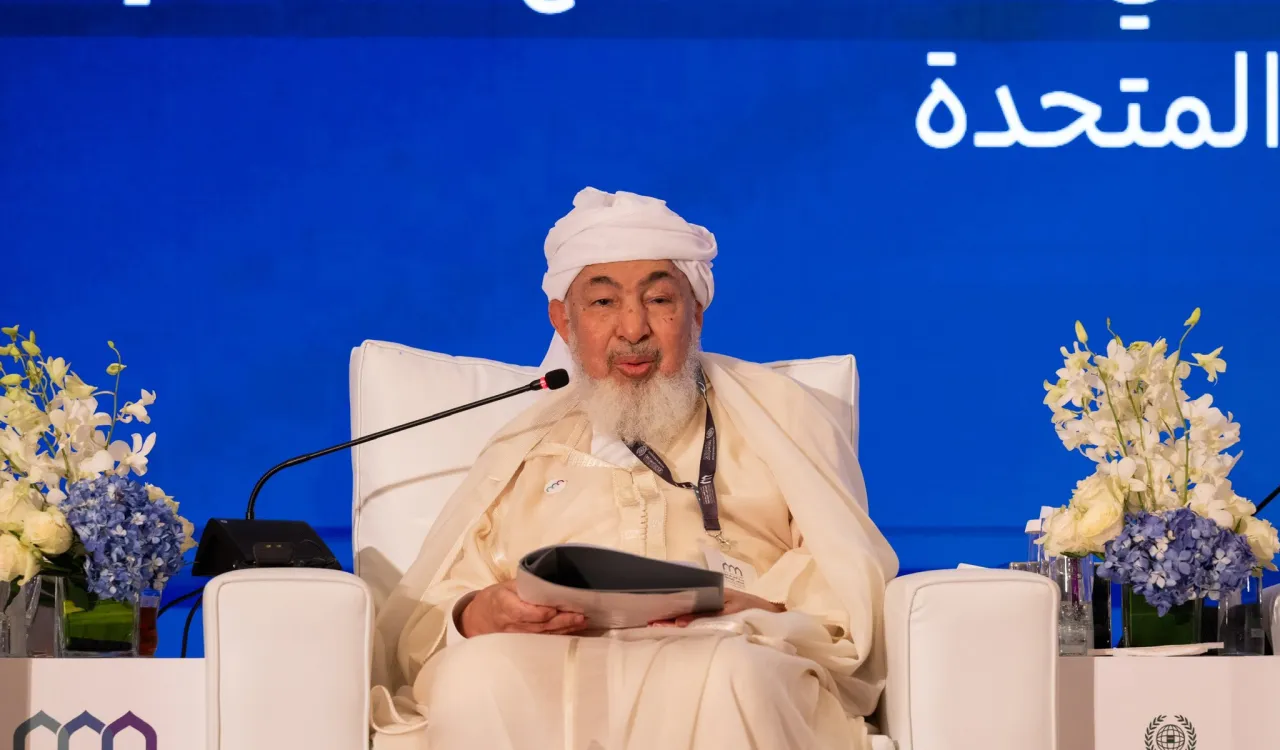 Cheikh Abdallah bin Cheikh Al-Mahfoudh bin Bayyah, Président du Conseil des Émirats pour les avis juridiques, membre du Conseil supérieur de la Ligue