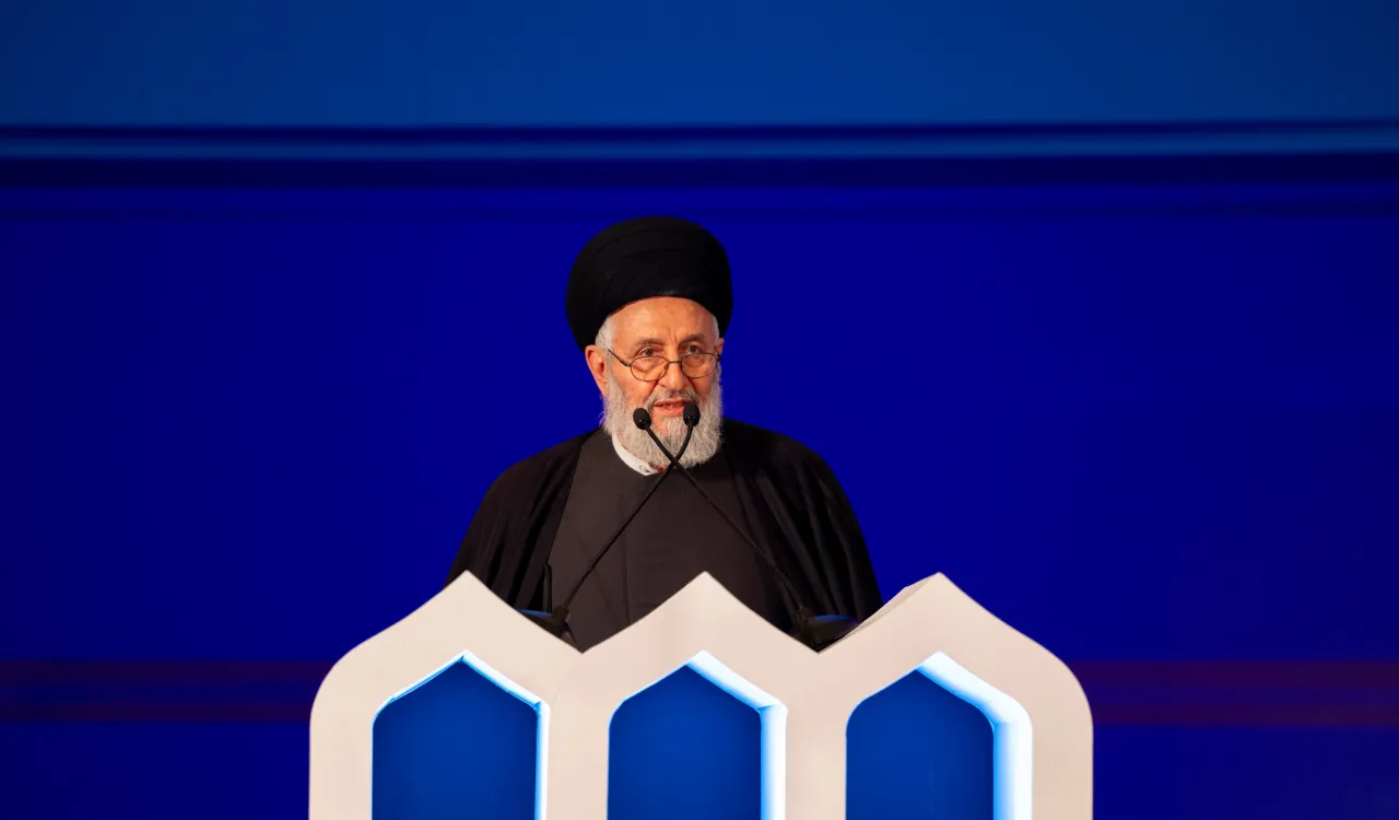 سیکرٹری جنرل، عالمی فقہی کونسل، کویت جناب آیت اللہ ڈاکٹر سید ابوالقاسم دییاجی، اسلامی مکاتب فکر کے درمیان پل کانفرنس کے دوسرے ایڈیشن کے افتتاحی اجلاس سے خطاب کرتے ہوئے: