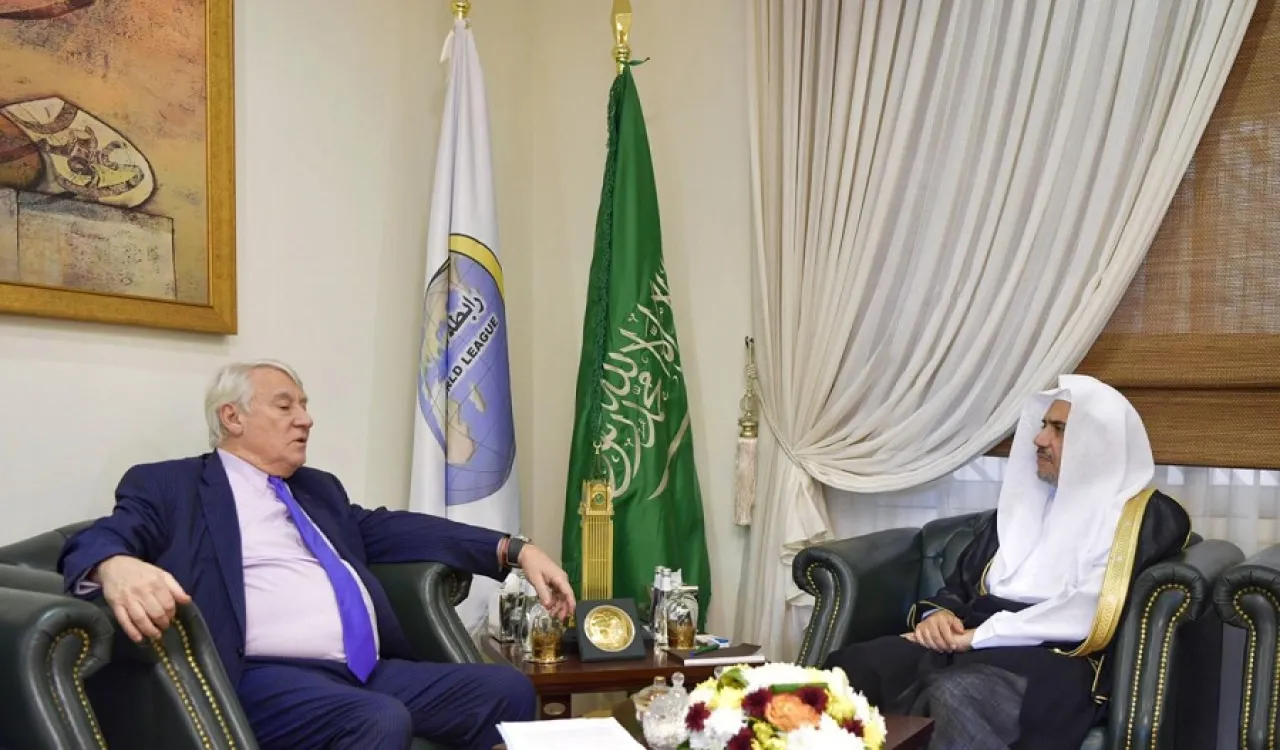 د.العيسى يستقبل رئيس الوفد البرلماني الفرنسي.