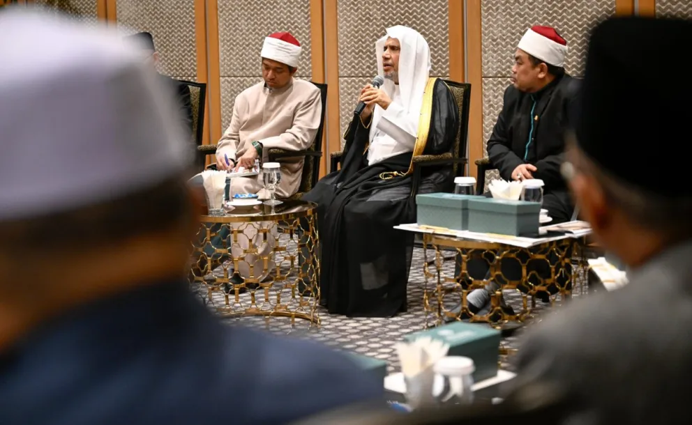 أمينُ عامّ رابطة العالَم الإسلاميّ يجتمعُ مع كبار علماء ماليزيا من عموم الولايات