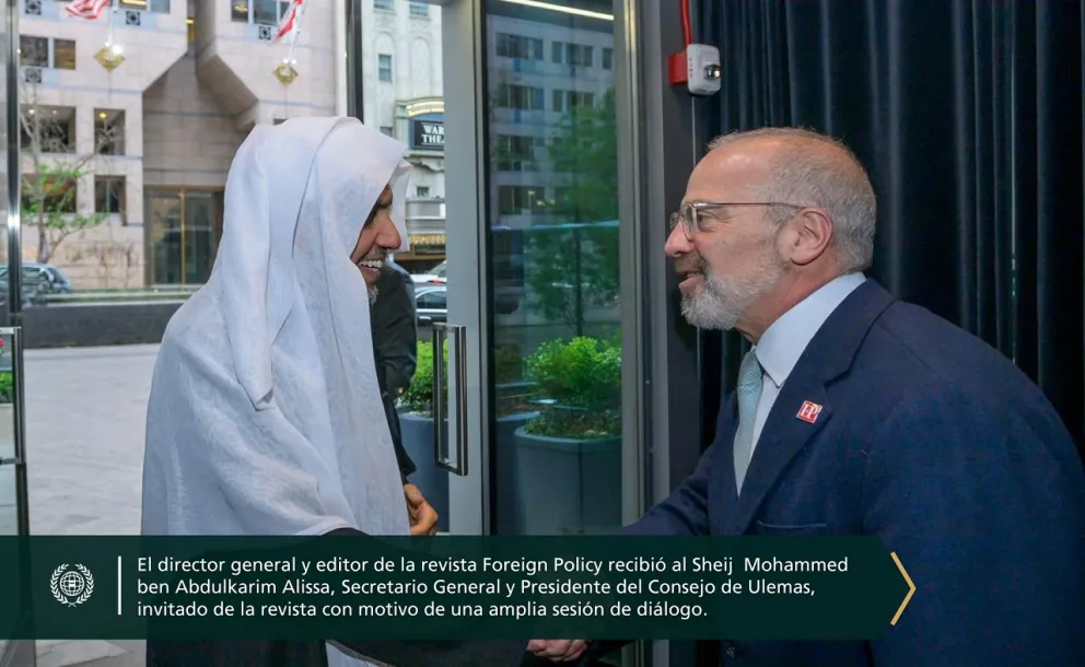 La revista Foreign Policy organizó una mesa redonda seguida de una cena en honor al Sheij Mohammed Al-Issa , Secretario General, con la participación de personalidades religiosas, intelectuales, mediáticas y políticas