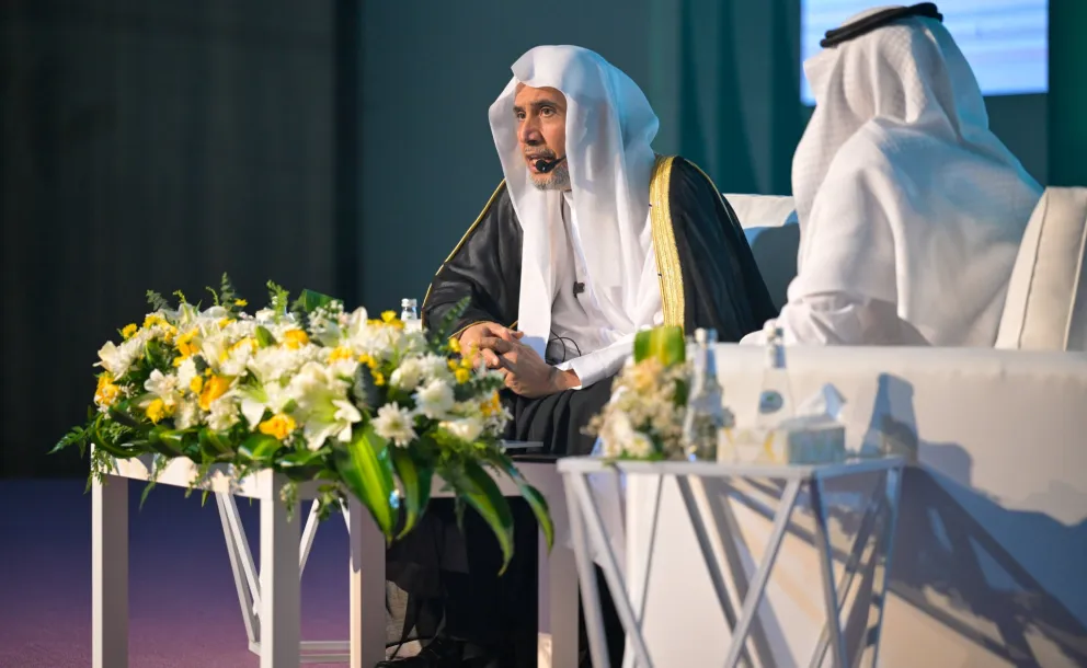 ‏صورٌ من محاضرة وحوار معالي الشيخ د.⁧‫محمد العيسى‬⁩ ‬⁩، ظُهرَ اليوم، في رحاب مكة المكرمة، حولَ: "الوسطيّة السعودية: من المنهج الفقهي إلى الرِّيادة العالميّة"، بدعوةٍ من هيئة الصحفيين السعوديين: