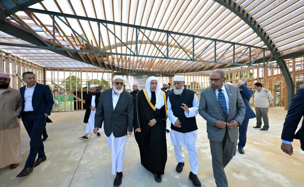 H.E. Sheikh Dr. Mohammed Al-Issa , Secretary-General of the MWL, toured the site where the first phase of the Islamic Centre is being developed in Auckland and took part in planting the Olive Tree of Peace within the centre’s premises