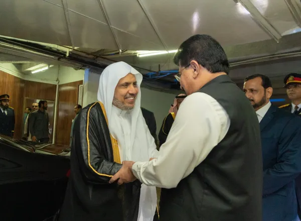 Dr. Al-Issa meets the Chairman of the Senate of Pakistan, Senator Sadiq Sanjrani