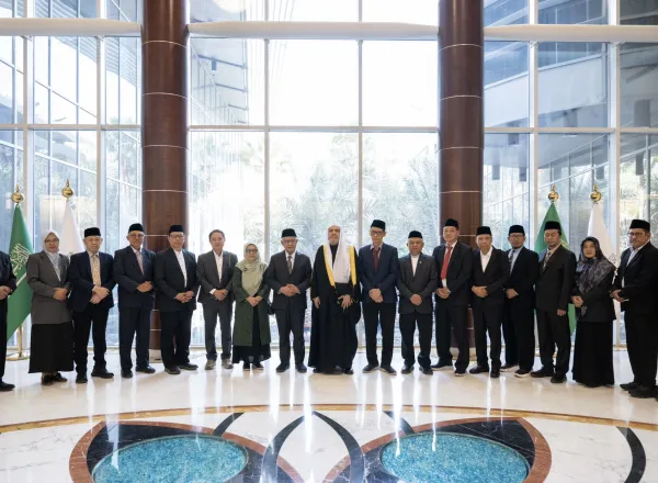 Le cheikh Mohammed Al-Issa a reçu une délégation de la présidence de l’Association Muhammadiyah en République d’Indonésie