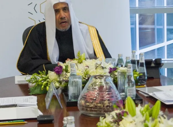 رابطة العالم الإسلامي تدشن هويتها البصرية الجديدة بمباركة المجلس العالمي لشيوخ الإقراء 