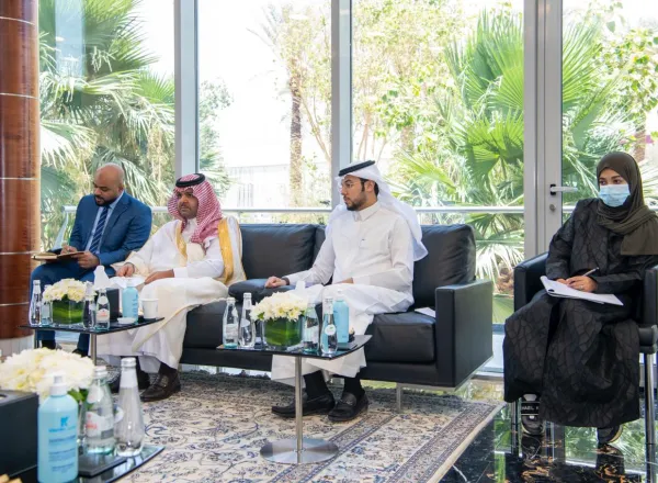 د. العيسى يلتقي نائب مساعد وزير الخارجية الأمريكي لشؤون شبه الجزيرة العربية