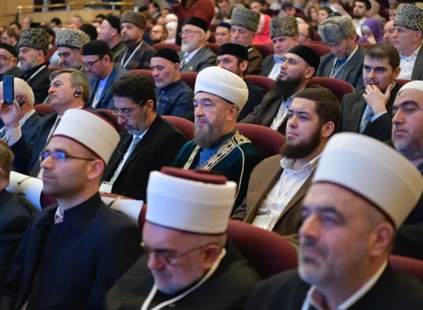 رابطہ عالم اسلامی کی ماسکو میں منعقدہ کانفرنس کی تصویری جھلکیاں(روسی فیڈریشن کی تاریخ میں یہ اپنی نوعیت کی پہلی کانفرنس ہے) ۔