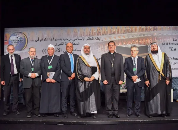 Lecturing in Italy SG: Religions leaders &amp; pioneers of ideology &amp; civilization should use common human values for world's safety