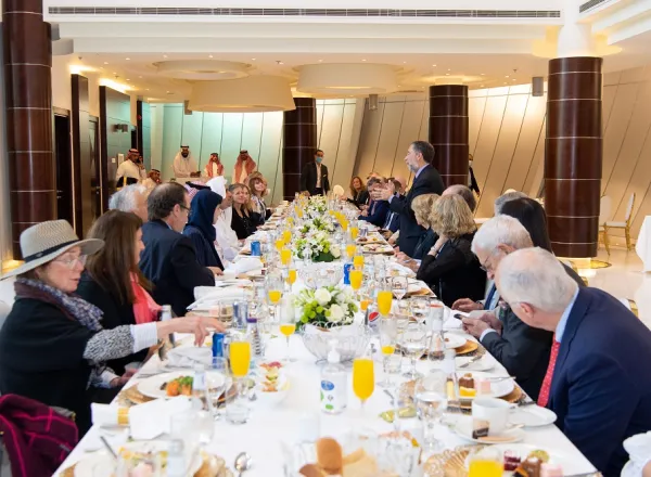 Mohammad Alissa a reçu  à Riyad Mr Satloff  président de l’institut Washington avec des membres afin de traiter de coopération