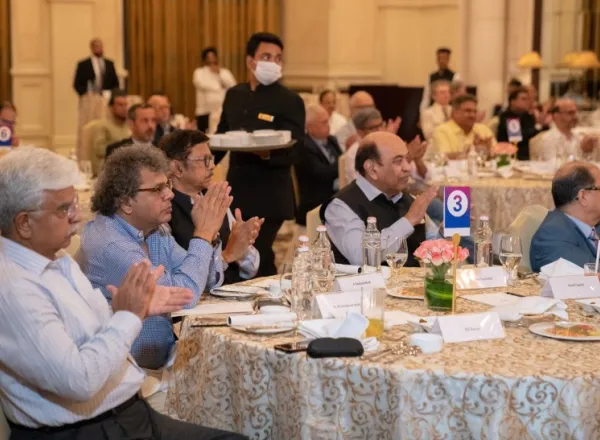 انڈیا فاؤنڈیشن کی جانب سے سیکرٹری جنرل رابطہ اور چیئرمین مسلم علماء کونسل شیخ ڈاکٹر محمد العیسی کی میزبانی