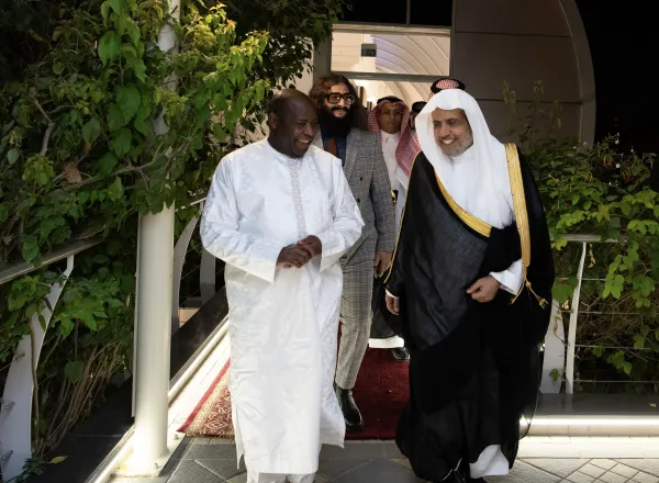 His Excellency, Mr. Evariste Ndayishimiye, the President of the Republic of Burundi, visits the Muslim World League Office in Riyadh