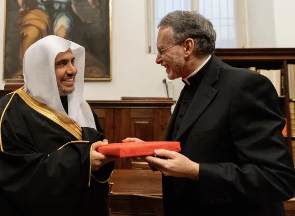 This week, HE Dr. Mohammad Alissa visited the historic Ambrosian Library Ambrosiana 1609 in Milan