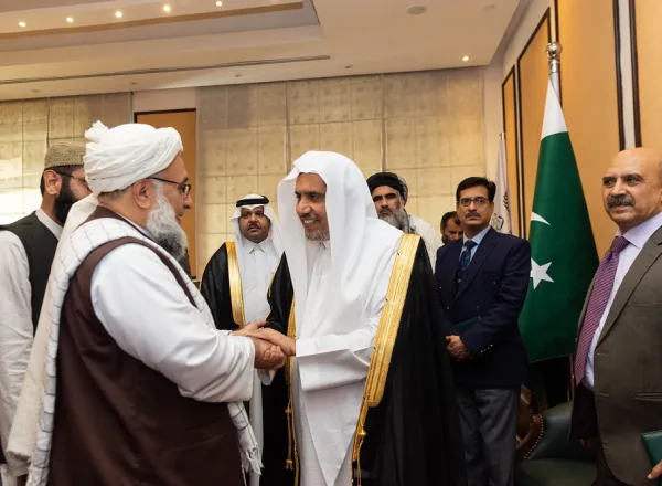 The Secretary General of the MWL meets the Pakistani Minister of Religious Affairs