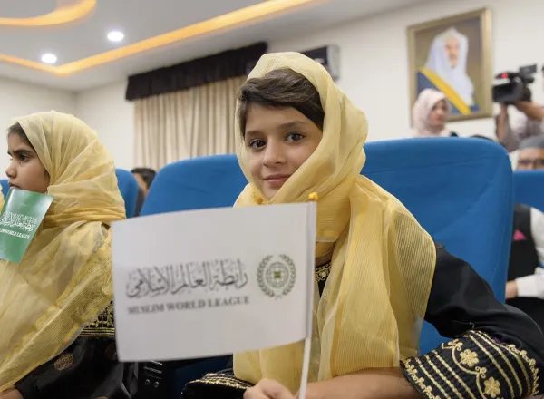 Dr. Al-Issa inaugurates the MWL campaign in Islamabad for the relief of the Pakistani people