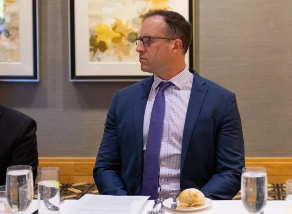 Un certain nombre d’entrepreneurs et de chefs d’entreprises de la Silicon Valley ont rencontré le Secrétaire général et Président de l’Organisation des savants musulmans, cheikh Mohammed Alissa.