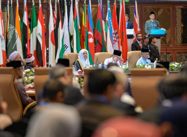 به ابتکار سازمان همبستگی جهان اسلام و در همکاری با دولت مالزی، و با مشارکت ۴۰۰ شخصیت از رهبران بزرگ دینی جهان،  اجلاس بین‌المللی رهبران ادیان جنایات غزه را محکوم کرد و بر تأیید خود نسبت به سند پایانی کنفرانس راه‌حل دو دولت تأکید نمود