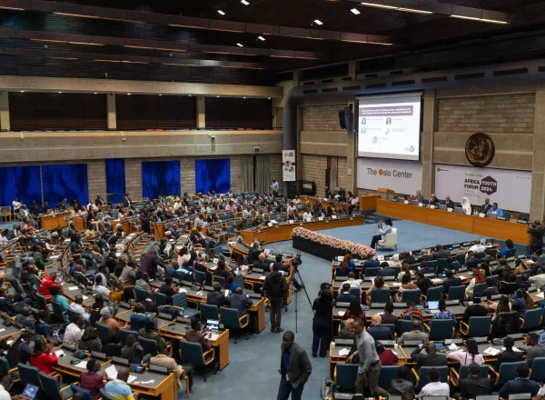 Les jeunes : partenaires du présent et pionniers de l’avenir     Conformément à notre mission, qui traduit nos valeurs empreintes de miséricorde envers l’humanité, suivant la guidance de notre noble religion, où notre Prophète (paix sur lui) a dit :  « Les personnes les plus aimées d’Allah sont celles qui sont les plus bénéfiques aux autres. »