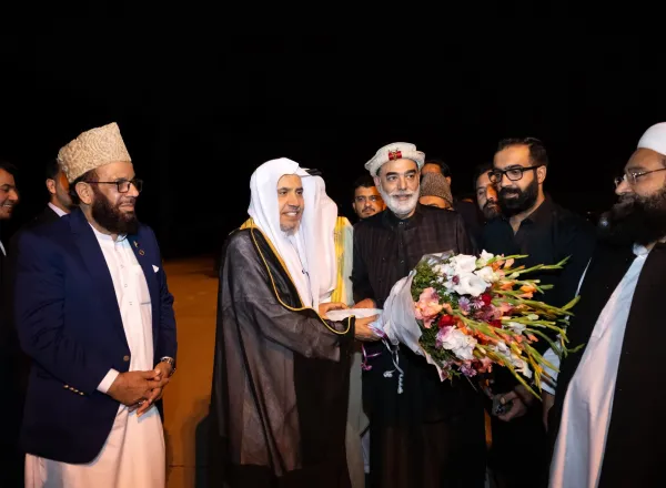 ۔ اس موقع پر وہ پاکستانی علماء کے دوسرے فورم کا بھی