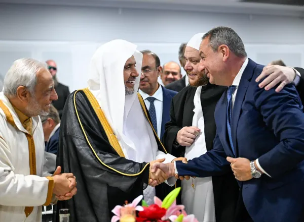 En présence de plusieurs ministres fédéraux et locaux ainsi que de membres du Parlement : La Fédération des musulmans d’Australie célèbre la visite du Secrétaire général de la Ligue islamique mondiale
