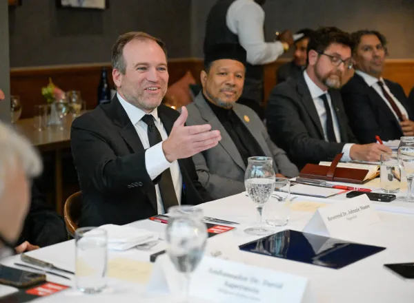 Le magazine Foreign Policy accueille le Secrétaire général de la Ligue islamique mondiale