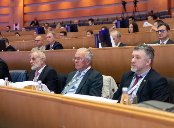 بالتعاون مع البرلمان البوسني.. وبحضور فخامة الرئيس البوسني  رابطة العالم الإسلامي تنظم مؤتمراً إقليمياً حول تعزيز قيم التسامح والتعايش والسلام