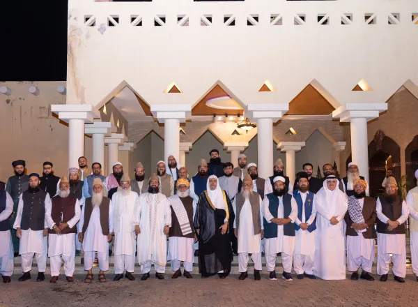 “Pertemuan Pertama Ulama Pakistan” diadakan dengan dihadiri oleh Yang Mulia Sekretaris Jendral LMD, Ketua Asosiasi Ulama Muslim, Syekh Dr. Mohammed Alissa