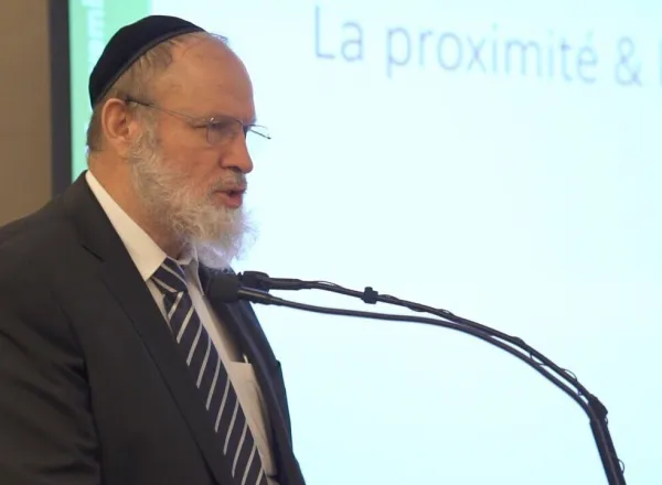 Le SG organise le congrès "Le bon voisinage et la vie commune" à Mulhouse en présence du maire de la ville, du rabbin Hayoun