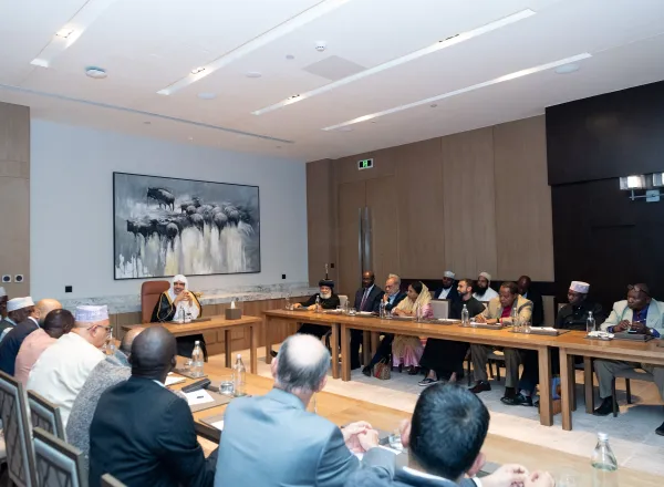 Centrándose en los temas de la convivencia, el respeto mutuo, la dignidad humana y la ciudadanía inclusiva arraigados en los principios de la CartaMeca