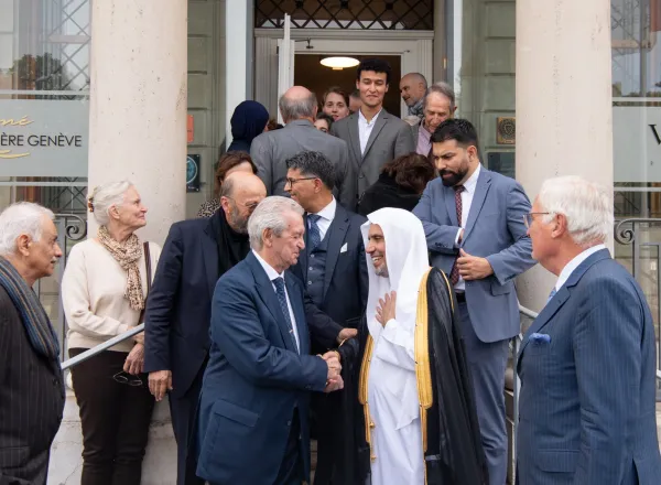At the invitation of the Swiss Forum on International Policy:  His Excellency Sheikh Dr. Mohammed Al-Issa, Secretary-General of the MWL and Chairman of the Organization of Muslim Scholars, delivered a lecture entitled: "Islam and the West: