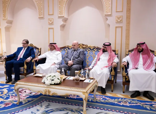 El Secretario General, Presidente de la Comisión de Ulemas, Sheij Mohammed Al-Issa, recibió en La Meca a la delegación del Consejo de Coordinación Europeo (AMMALE)