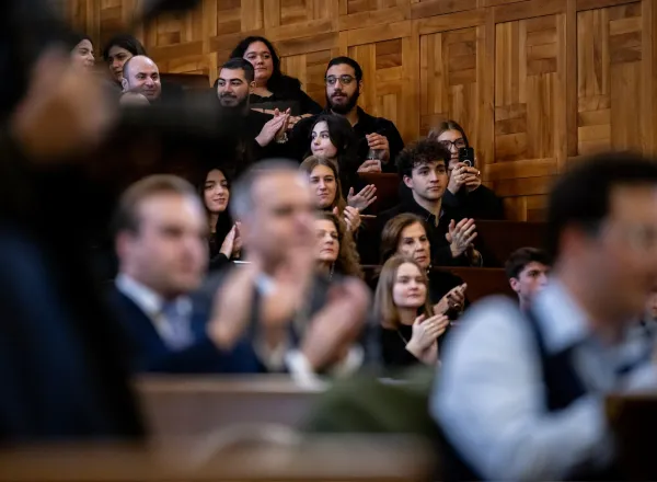 Una plataforma eficaz, innovadora y de gran alcance que busca aclarar las enseñanzas islámicas para las sociedades occidentales.