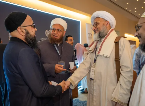 Sedang Berlan gsung    Dalam Konferensi Internasional Membangun Jembatan Antar Mazhab Islam, satu-satunya seruan yang dikumandangkan adalah seruan persatuan umat