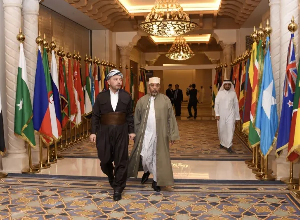 L’arrivée des hautes personnalités à la réunion du Haut-Conseil de la Ligue Islamique Mondiale.